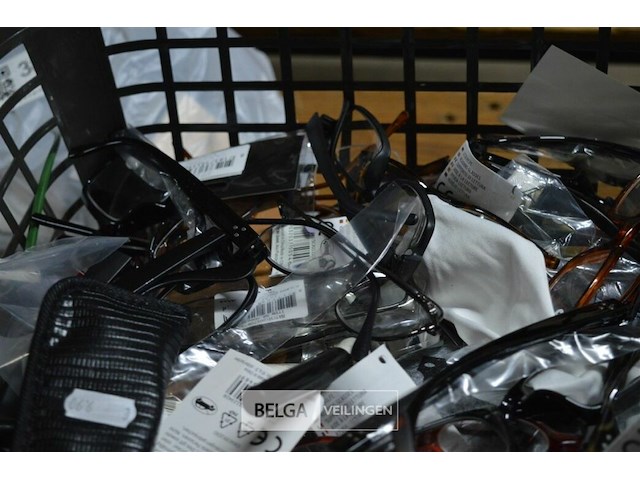 Partij div leesbrillen - afbeelding 2 van  4