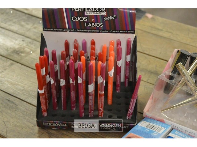 Partij div. make up - afbeelding 2 van  5