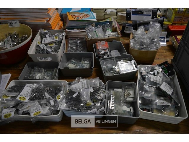 Partij div nagels schroeven - afbeelding 1 van  8