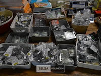 Partij div nagels schroeven - afbeelding 1 van  8