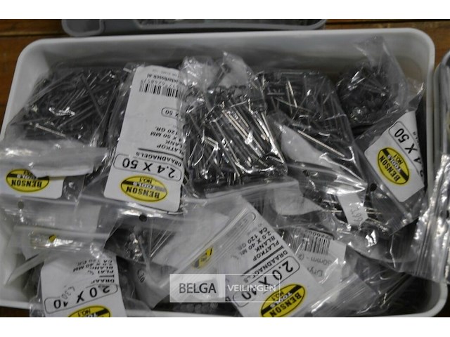 Partij div nagels schroeven - afbeelding 2 van  8