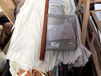 Partij div. parasols en onderdelen - afbeelding 1 van  2