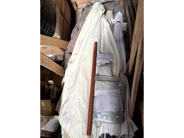 Partij div. parasols en onderdelen - afbeelding 2 van  2