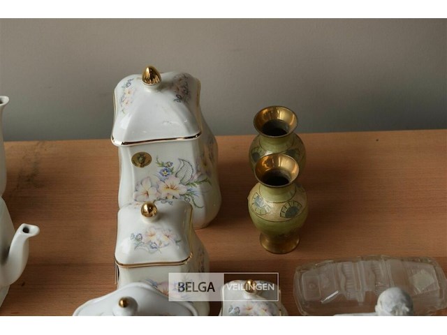 Partij div porselijnen bewaarpotten en div - afbeelding 3 van  4