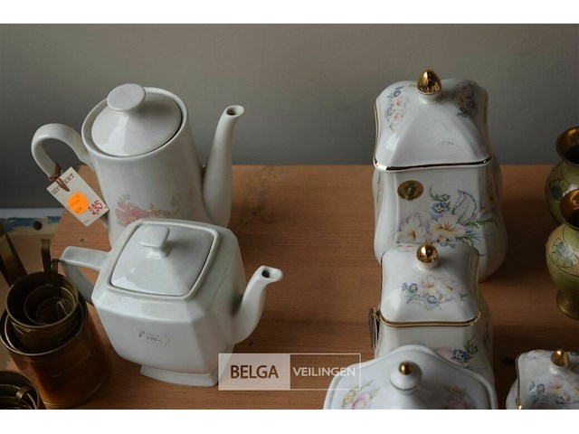 Partij div porselijnen bewaarpotten en div - afbeelding 4 van  4