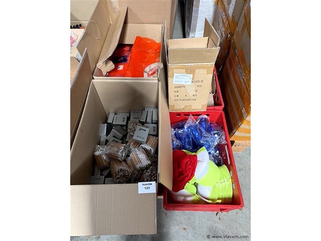 Partij div. promomateriaal, wo. petjes, klokjes, drinkbussen enz. - afbeelding 1 van  5