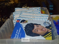 Partij div pruiken - afbeelding 1 van  3