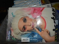 Partij div pruiken - afbeelding 2 van  3