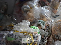 Partij div riete deco en vintage poppen - afbeelding 11 van  12