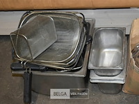 Partij div rvs keukenmaterialen - afbeelding 2 van  3