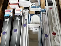 Partij div. sanitaire toebehoren