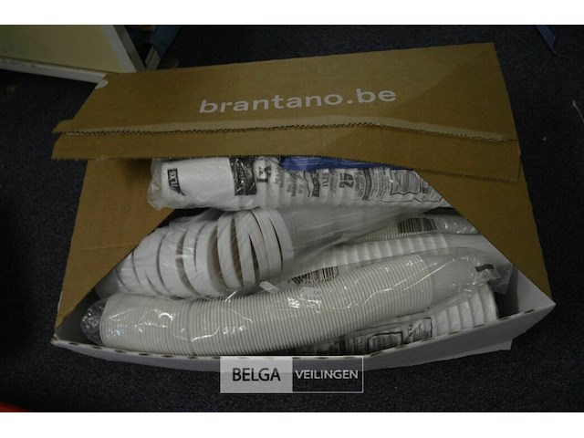 Partij div soorten bekers en deksels - afbeelding 1 van  2