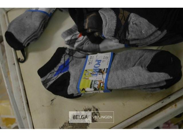 Partij div soorten en maten sokken - afbeelding 2 van  4