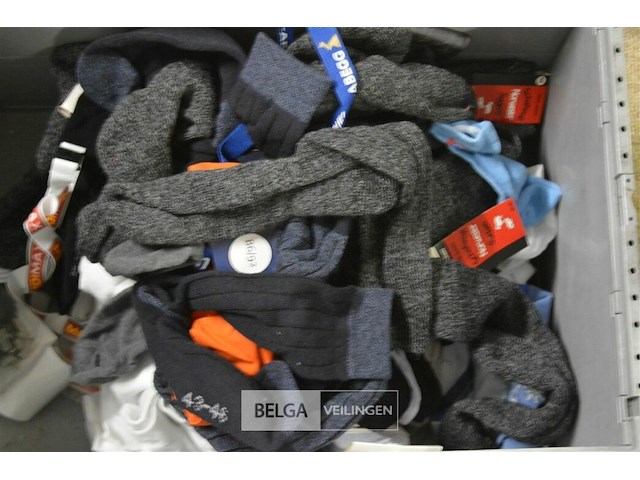 Partij div soorten en maten sokken - afbeelding 4 van  4
