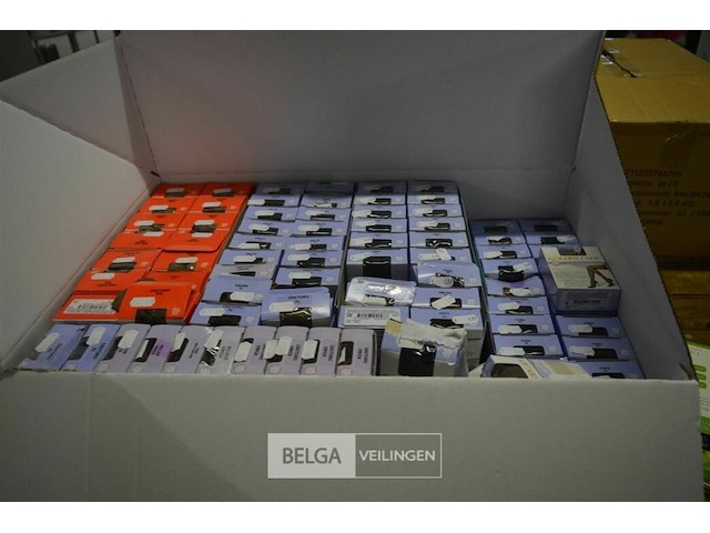 Partij div soorten nylon kousen - afbeelding 1 van  4