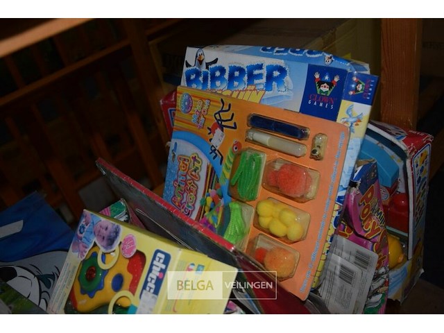 Partij div speelgoed - afbeelding 2 van  4