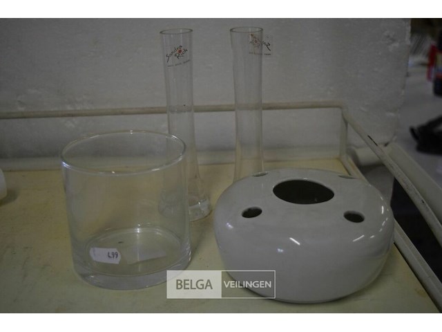 Partij div vaasjes - afbeelding 1 van  4