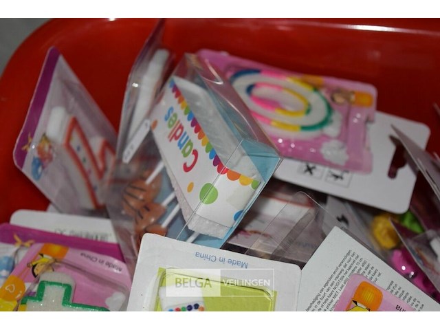 Partij div. verjaardagskaarsen - afbeelding 4 van  4