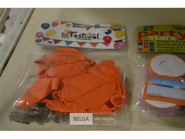 Partij div. verjaardagsversiering - afbeelding 2 van  5