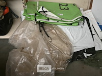 Partij div zeilen en plastiek