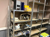 Partij divers aannemersmateriaal - afbeelding 1 van  7