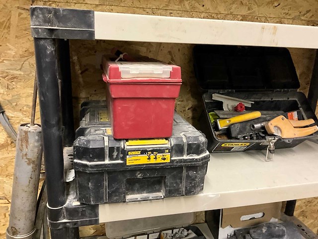 Partij divers aannemersmateriaal - afbeelding 7 van  8