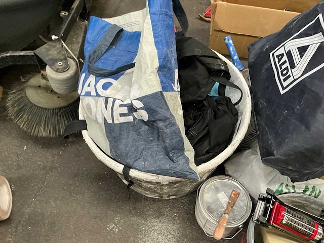 Partij divers aannemersmateriaal - afbeelding 8 van  8