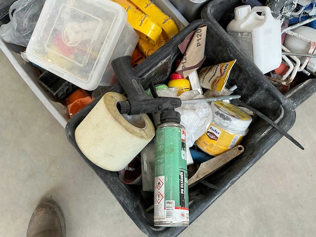 Partij divers aannemersmateriaal - afbeelding 17 van  19
