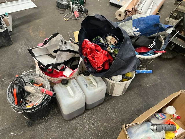 Partij divers aannemersmateriaal - afbeelding 2 van  8
