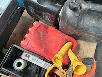 Partij divers aannemersmateriaal - afbeelding 2 van  21
