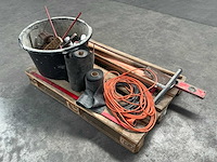 Partij divers aannemersmateriaal - afbeelding 1 van  12
