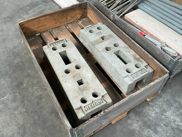 Partij divers aannemersmateriaal - afbeelding 6 van  10