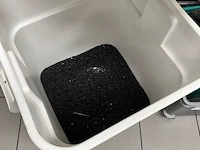 Partij divers afvalemmers en kuismateriaal - afbeelding 8 van  9