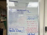 Partij divers afvalemmers en kuismateriaal - afbeelding 9 van  9