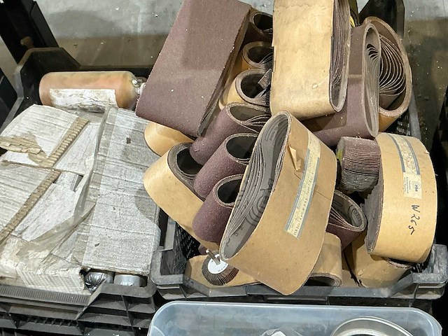 Partij divers bevestigingsmateriaal - afbeelding 5 van  9