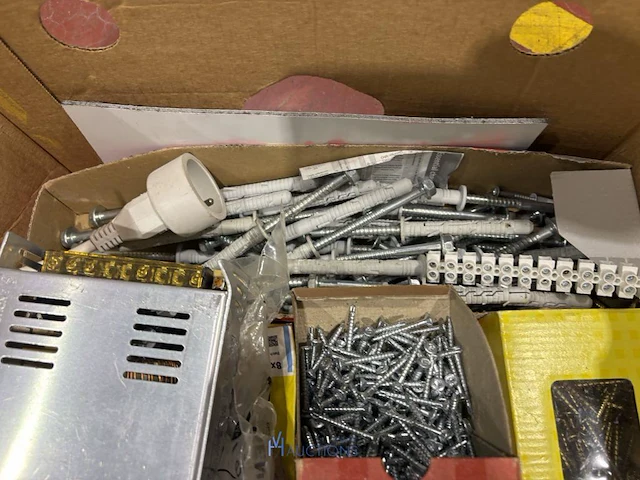 Partij divers bevestigingsmateriaal - afbeelding 2 van  8