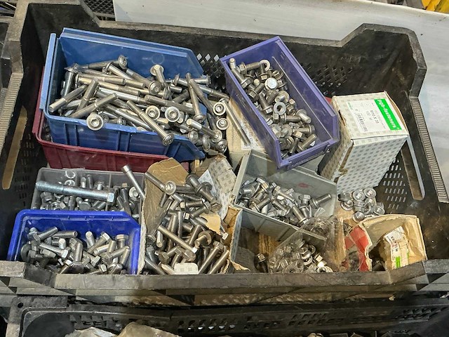 Partij divers bevestigingsmateriaal - afbeelding 7 van  14