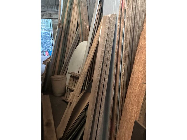 Partij divers bouwhout - afbeelding 9 van  14