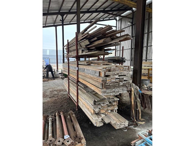 Partij divers bouwhout - afbeelding 2 van  5