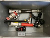 Partij divers brandweergereedschap - afbeelding 1 van  6