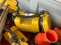 Partij divers brandweermateriaal - afbeelding 3 van  6