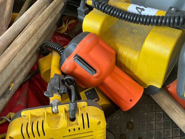 Partij divers brandweermateriaal - afbeelding 6 van  6