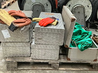 Partij divers brandweermateriaal - afbeelding 7 van  8