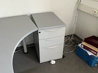 Partij divers bureautafels - afbeelding 18 van  20