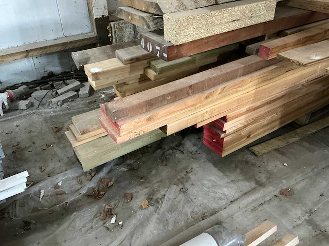 Partij divers constructiehout - afbeelding 4 van  5