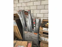 Partij divers dakmateriaal - afbeelding 30 van  30