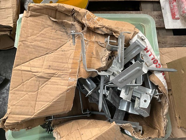 Partij divers dakwerkersmateriaal - afbeelding 10 van  28