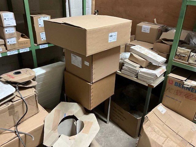 Partij divers deurbeslag - afbeelding 9 van  29