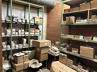 Partij divers deurbeslag - afbeelding 1 van  29