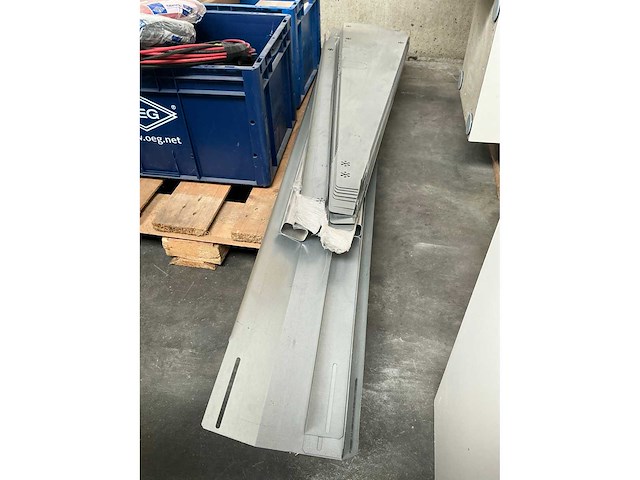 Partij divers elektra installatiemateriaal - afbeelding 2 van  4